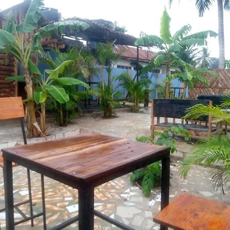 Kicec Bar And Guest House Airport Daressalam Exterior foto