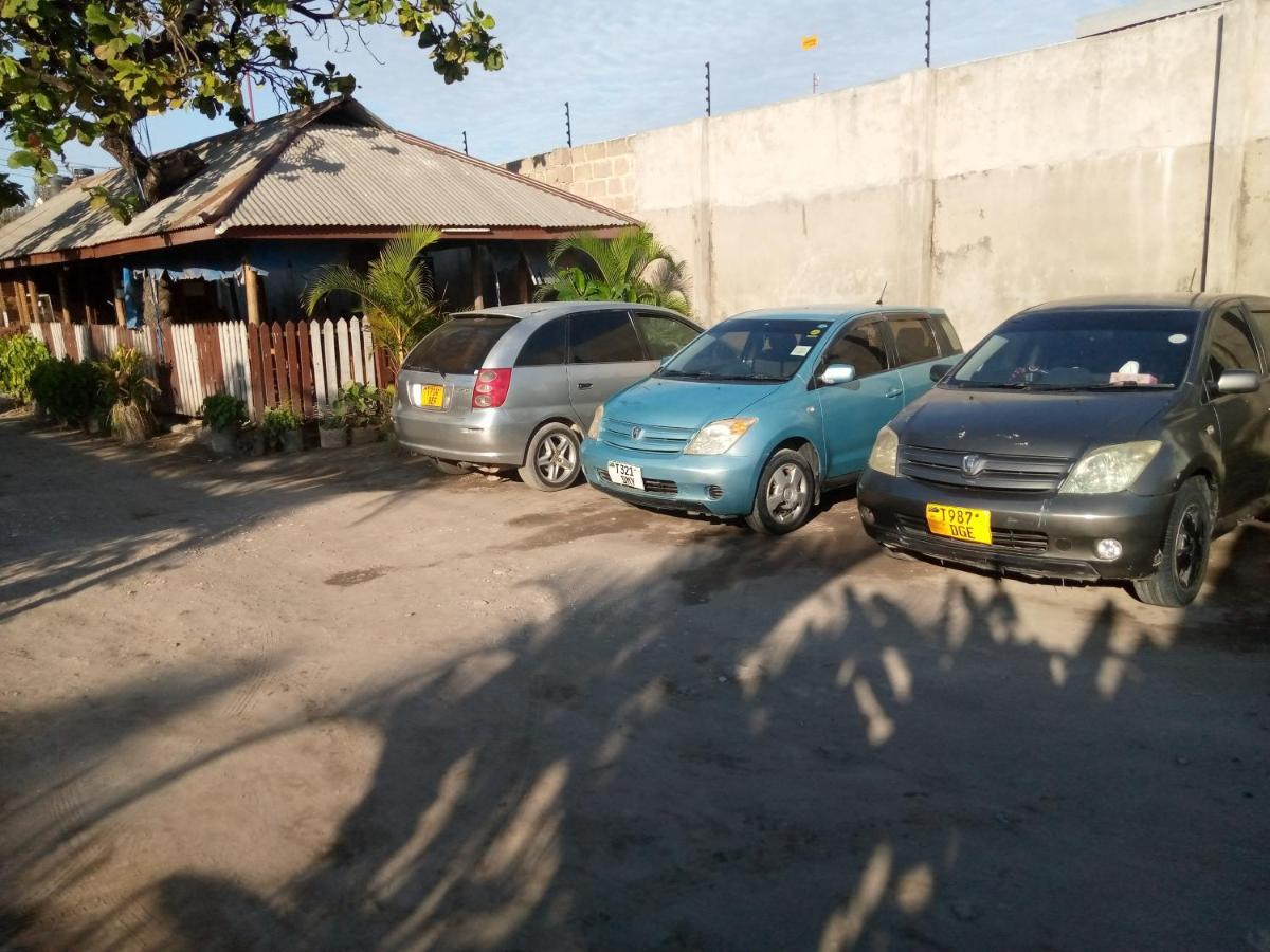 Kicec Bar And Guest House Airport Daressalam Exterior foto