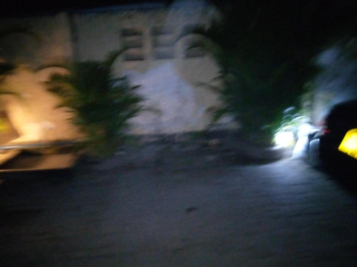 Kicec Bar And Guest House Airport Daressalam Exterior foto