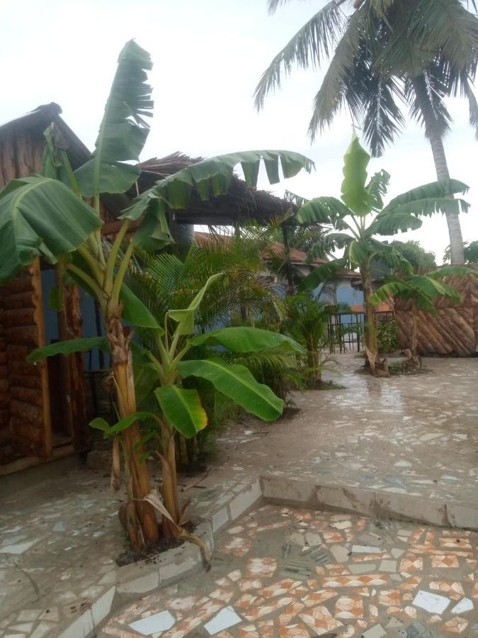 Kicec Bar And Guest House Airport Daressalam Exterior foto