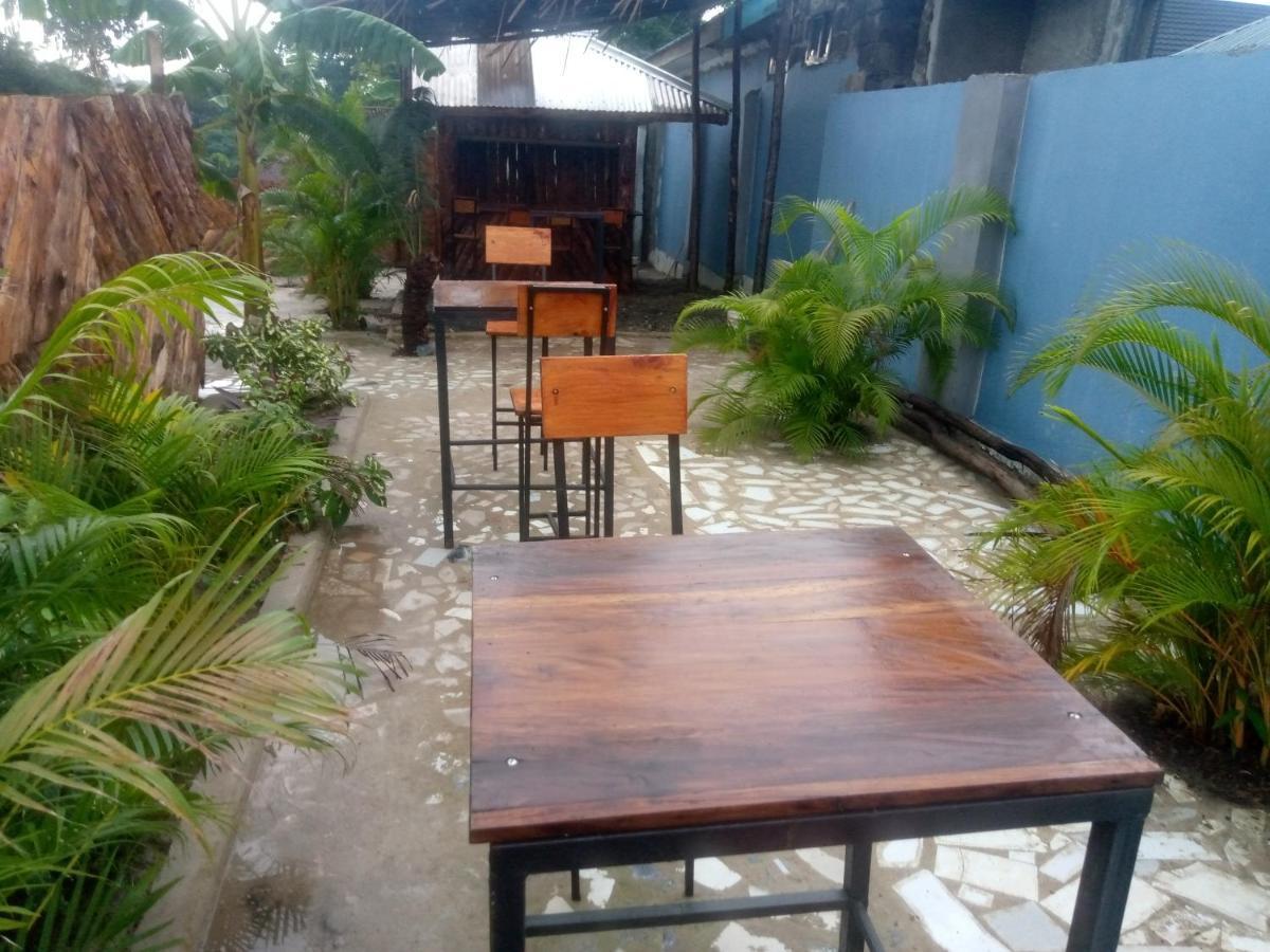 Kicec Bar And Guest House Airport Daressalam Exterior foto