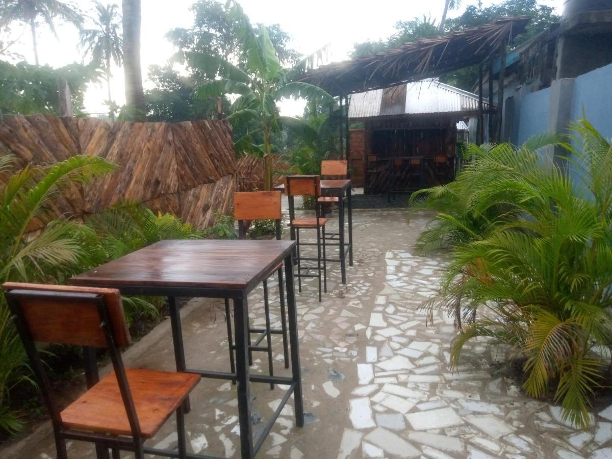 Kicec Bar And Guest House Airport Daressalam Exterior foto